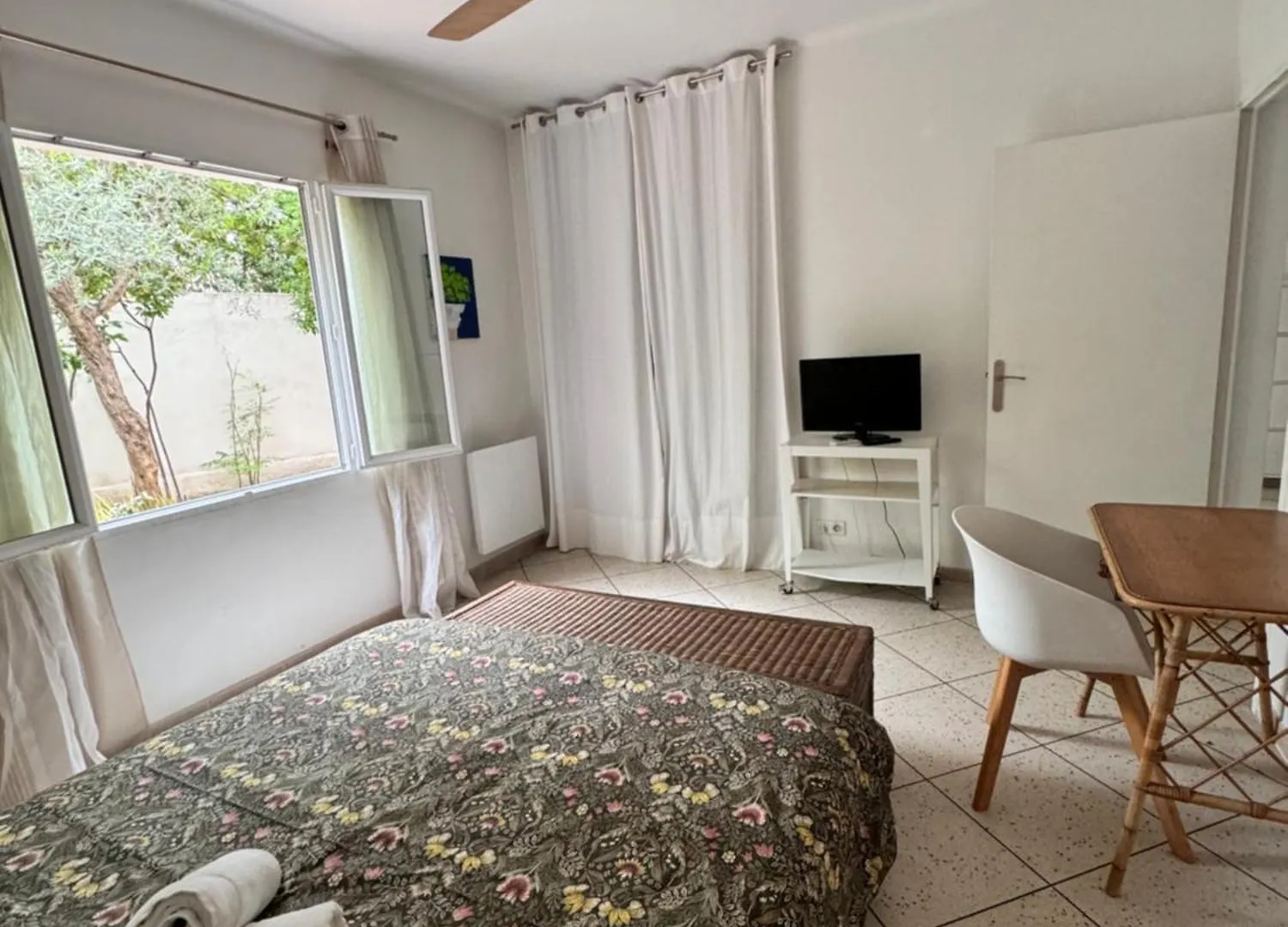 Villa Butterfly - Family Apartment With Garden Near Beach Juan-les-Pins 0*,  Frankrijk