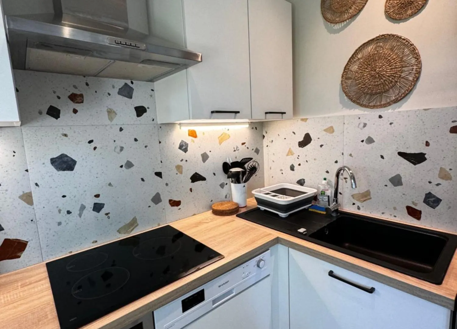 Villa Butterfly - Family Apartment With Garden Near Beach Juan-les-Pins